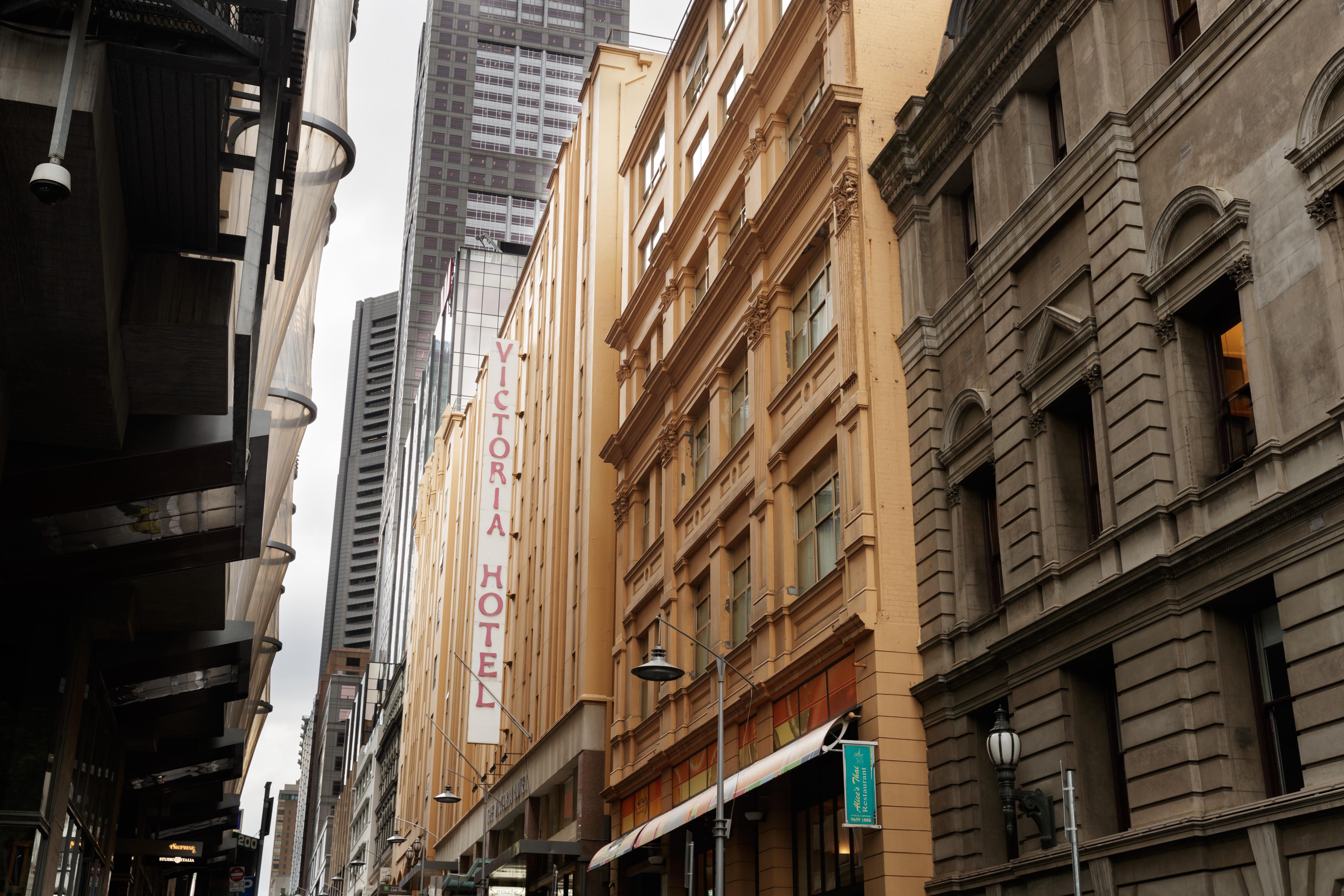 The Victoria Hotel Melbourne Bagian luar foto